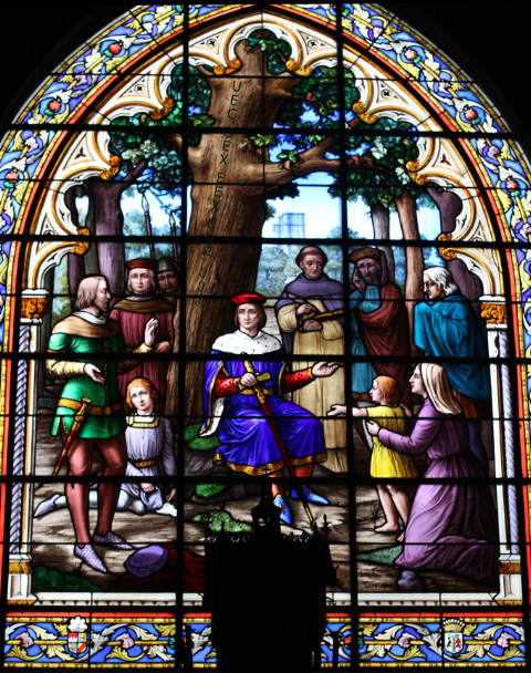 uec_fr_poitiers_baptistere_soldier_and_girl_window