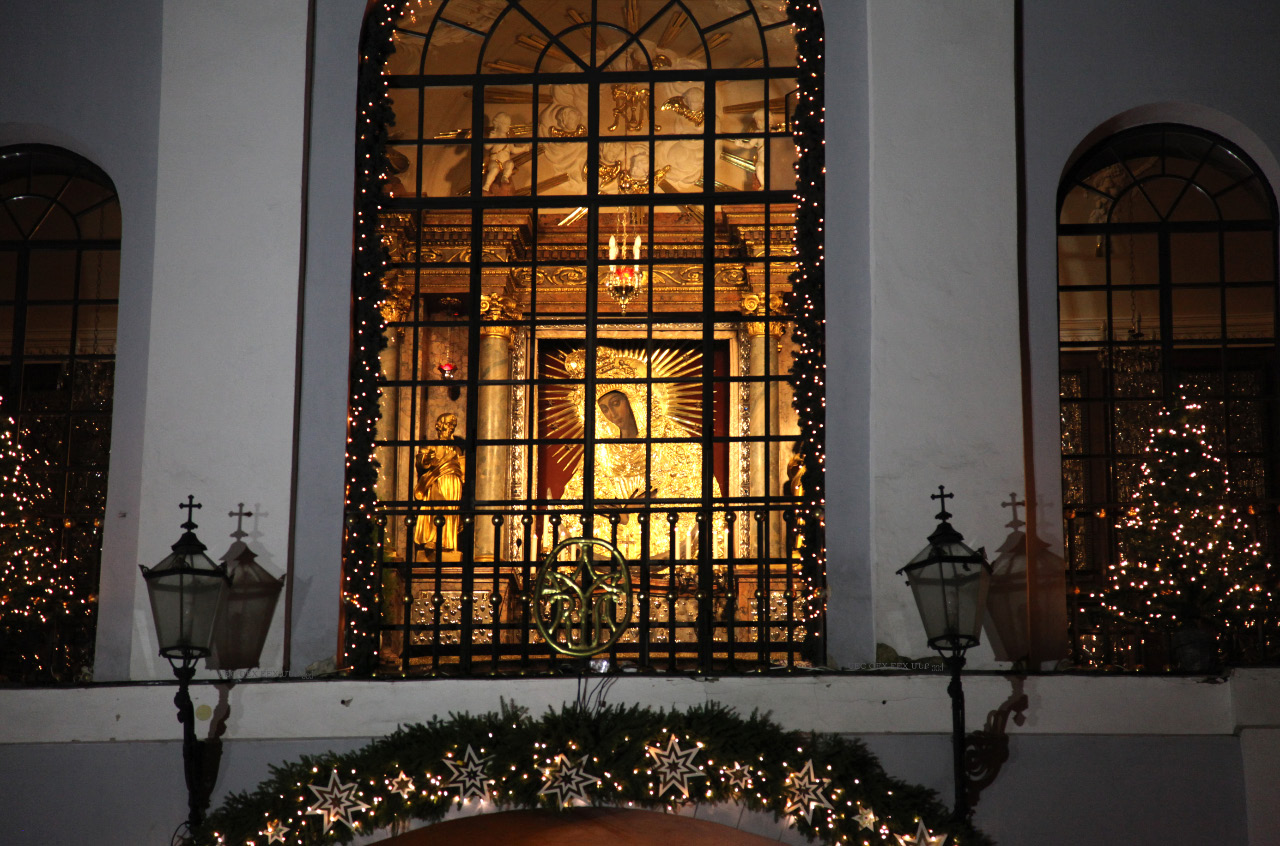 Our Lady of the Gate of Dawn – Aušros Vartų Dievo Motina