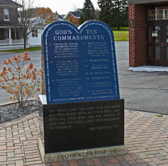 uec_usa_maine_madawaska_ten_commandments